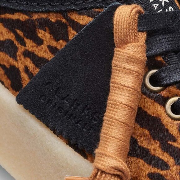 NEW CLARKS Haircalf Tor Hoop Comfort Sneakers tortoiseshell for women 12… - Picture 9 of 11